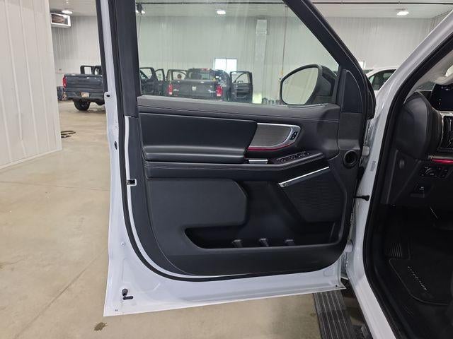 2025 Ford Expedition Max Platinum 4x4