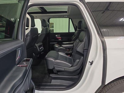 2025 Ford Expedition Max Platinum 4x4