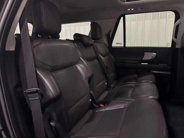 2025 Ford Expedition Active 4x4