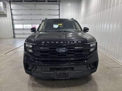 2025 Ford Expedition Active 4x4