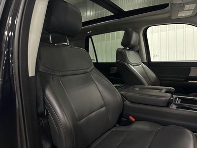 2025 Ford Expedition Active 4x4