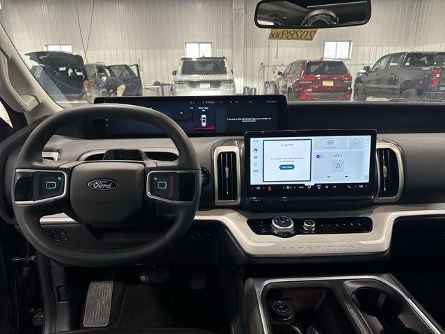 2025 Ford Expedition Active 4x4