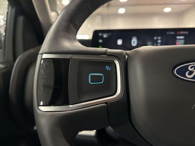 2025 Ford Expedition Active 4x4