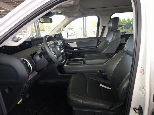 2025 Ford Expedition Active 4x4