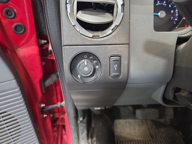 2013 Ford Super Duty F-350 SRW 4WD Crew Cab 6-3/4 Ft Box XLT