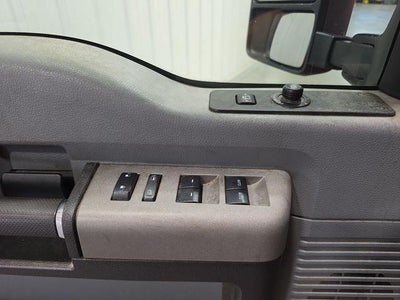 2013 Ford Super Duty F-350 SRW 4WD Crew Cab 6-3/4 Ft Box XLT