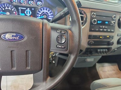 2013 Ford Super Duty F-350 SRW 4WD Crew Cab 6-3/4 Ft Box XLT