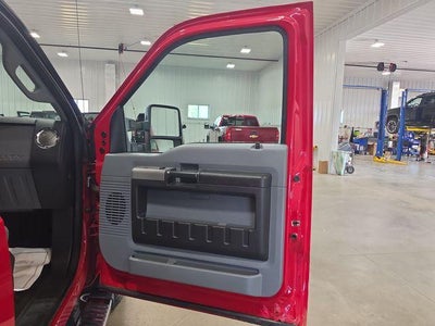 2013 Ford Super Duty F-350 SRW 4WD Crew Cab 6-3/4 Ft Box XLT