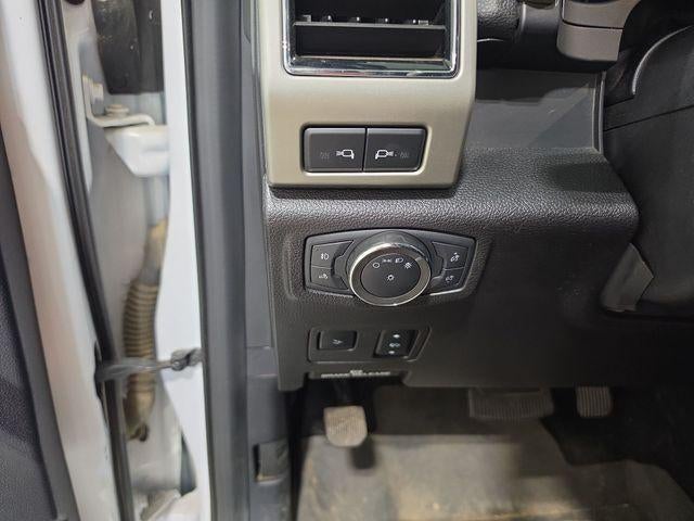 2020 Ford Super Duty F-350 SRW LARIAT 4WD Crew Cab 6.75' Box
