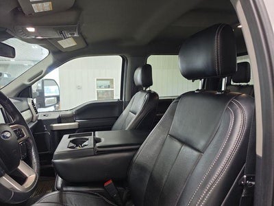 2020 Ford Super Duty F-350 SRW LARIAT 4WD Crew Cab 6.75' Box