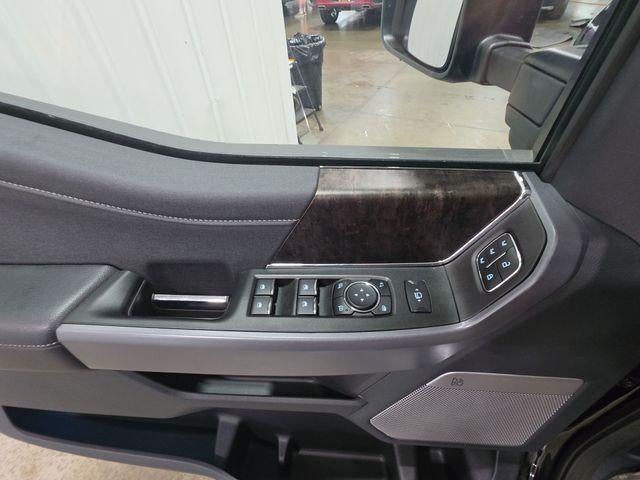 2024 Ford Super Duty F-350 SRW LARIAT 4WD Crew Cab 6.75' Box