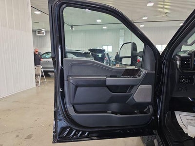 2024 Ford Super Duty F-350 SRW LARIAT 4WD Crew Cab 6.75' Box