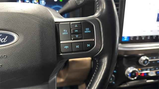 2023 Ford Super Duty F-350 SRW LARIAT 4WD Crew Cab 6.75' Box