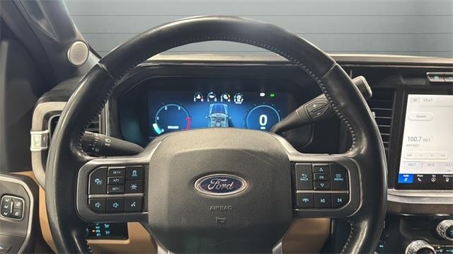 2023 Ford Super Duty F-350 SRW LARIAT 4WD Crew Cab 6.75' Box