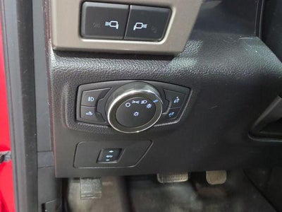 2016 Ford F-150 4WD SuperCrew 5-1/2 Ft Box Lariat