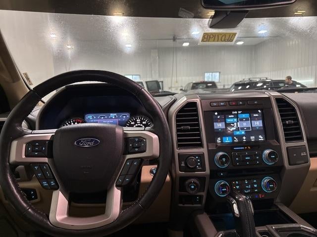 2017 Ford F-150 Lariat 4WD SuperCrew 5.5' Box