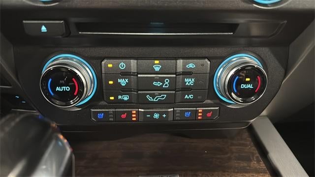 2017 Ford F-150 Platinum 4WD SuperCrew 5.5' Box