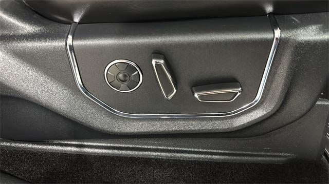 2017 Ford F-150 Platinum 4WD SuperCrew 5.5' Box