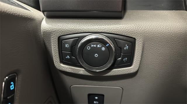 2016 Ford F-150 4WD SuperCrew 5-1/2 Ft Box XLT