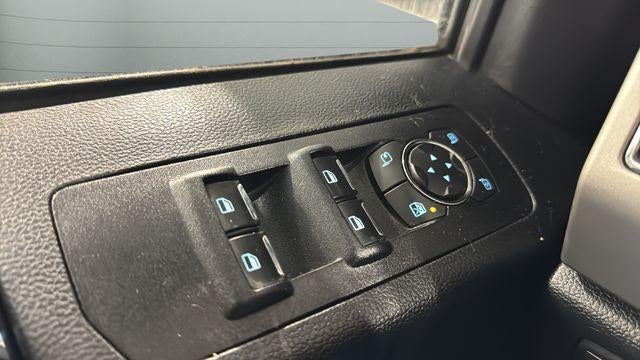 2017 Ford F-150 Lariat 4WD SuperCrew 5.5' Box