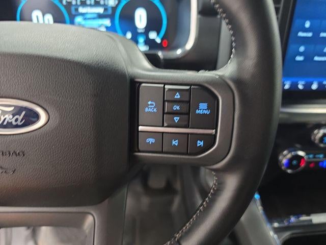 2022 Ford F-150 LARIAT 4WD SuperCrew 5.5' Box
