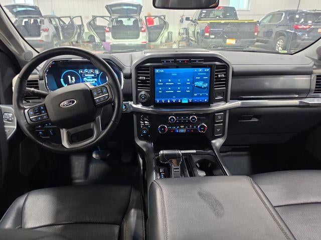 2022 Ford F-150 LARIAT 4WD SuperCrew 5.5' Box