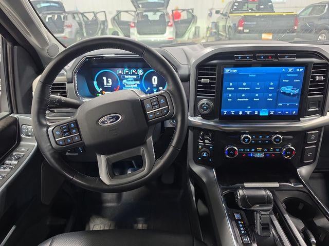 2022 Ford F-150 LARIAT 4WD SuperCrew 5.5' Box