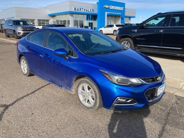 Used 2017 Chevrolet Cruze LT with VIN 1G1BE5SM4H7108401 for sale in Glenwood, Minnesota
