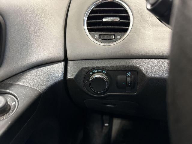 2012 Chevrolet Cruze Sedan LS