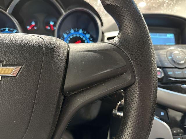 2012 Chevrolet Cruze Sedan LS