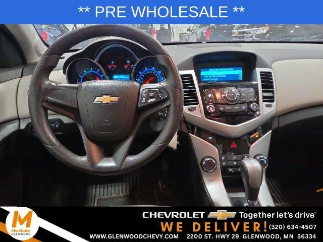 2016 Chevrolet Cruze Limited Sedan LS (Automatic)