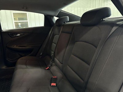 2017 Chevrolet Malibu 1LT