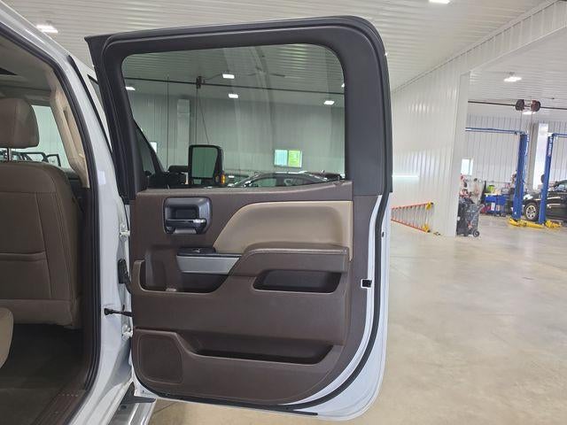 2017 Chevrolet Silverado 2500 HD Crew Cab Standard Box 4-Wheel Drive LTZ