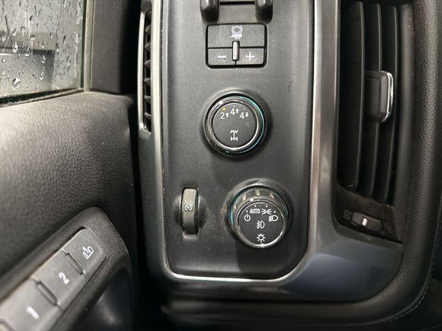 2017 Chevrolet Silverado 3500 HD Crew Cab Standard Box 4-Wheel Drive LTZ