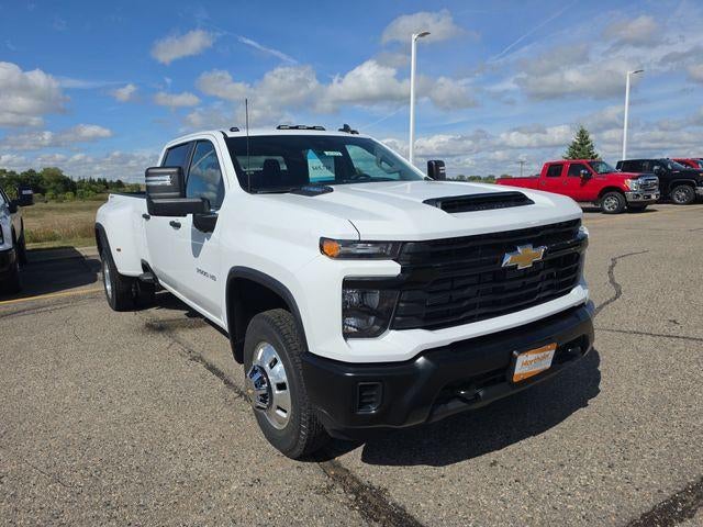 2026 Chevrolet Silverado 3500 HD Crew Cab Long Box 4-Wheel Drive Work Truck