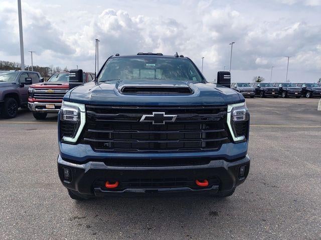 2026 Chevrolet Silverado 3500 HD Crew Cab Standard Box 4-Wheel Drive LT
