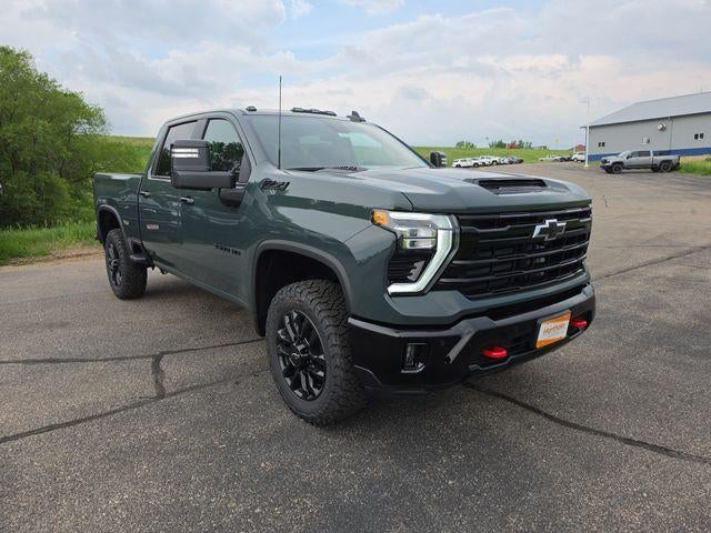 2026 Chevrolet Silverado 3500 HD Crew Cab Standard Box 4-Wheel Drive LT