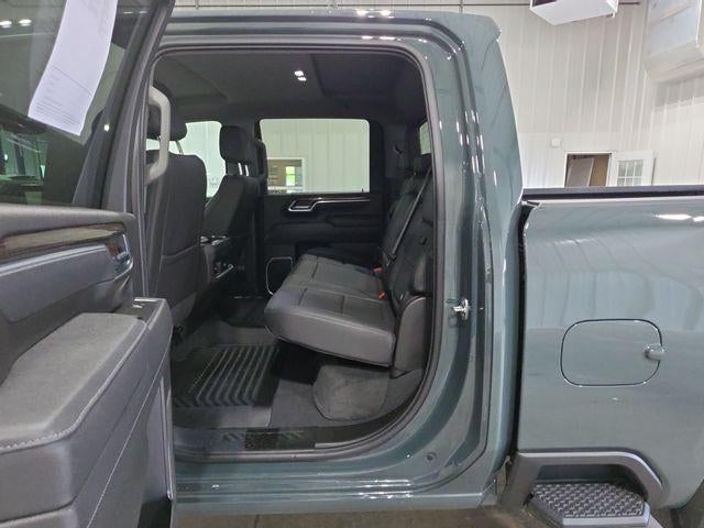 2026 Chevrolet Silverado 3500 HD Crew Cab Standard Box 4-Wheel Drive LT
