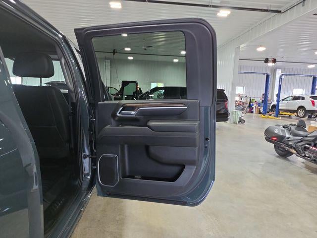 2026 Chevrolet Silverado 3500 HD Crew Cab Standard Box 4-Wheel Drive LT