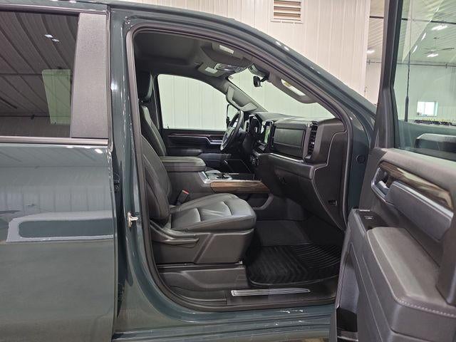 2026 Chevrolet Silverado 3500 HD Crew Cab Standard Box 4-Wheel Drive LT
