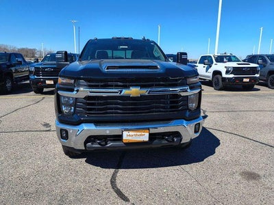 2026 Chevrolet Silverado 3500 HD Crew Cab Standard Box 4-Wheel Drive LT