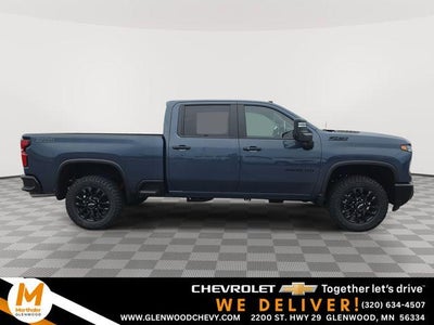 2026 Chevrolet Silverado 3500 HD Crew Cab Standard Box 4-Wheel Drive LT