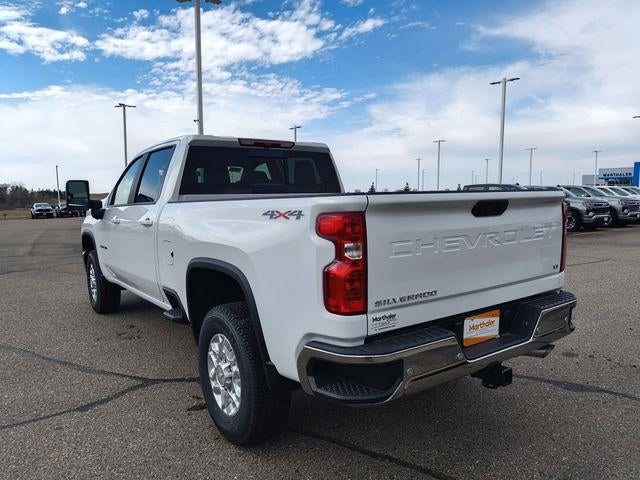 2026 Chevrolet Silverado 3500 HD Crew Cab Standard Box 4-Wheel Drive LT