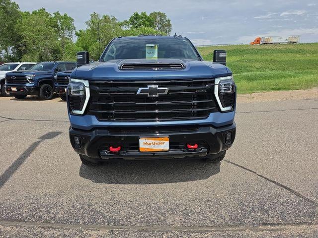 2026 Chevrolet Silverado 3500 HD Crew Cab Standard Box 4-Wheel Drive LT