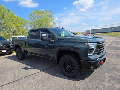 2026 Chevrolet Silverado 3500 HD Crew Cab Standard Box 4-Wheel Drive LT
