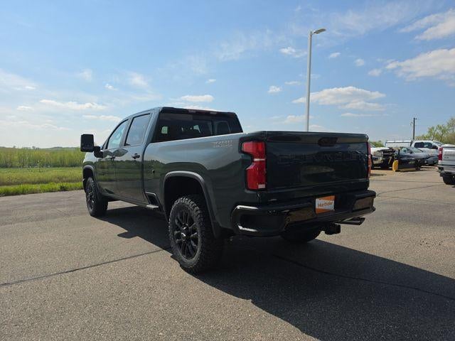 2026 Chevrolet Silverado 3500 HD Crew Cab Standard Box 4-Wheel Drive LT