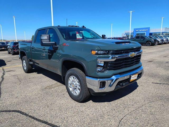 2026 Chevrolet Silverado 3500 HD Crew Cab Standard Box 4-Wheel Drive LT