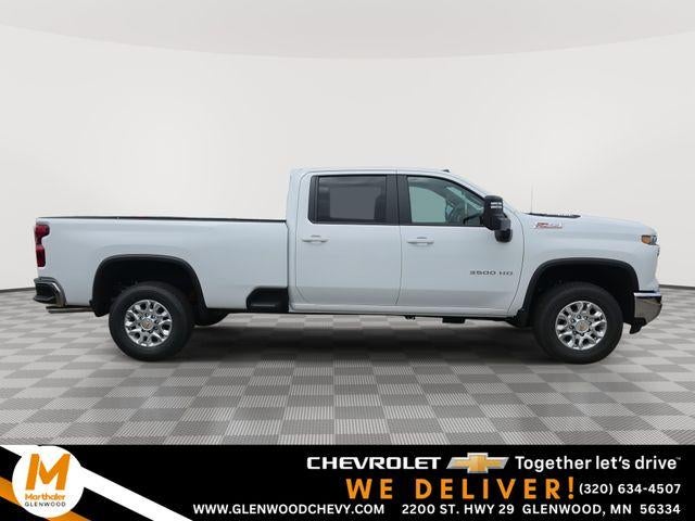 2026 Chevrolet Silverado 3500 HD Crew Cab Long Box 4-Wheel Drive LT