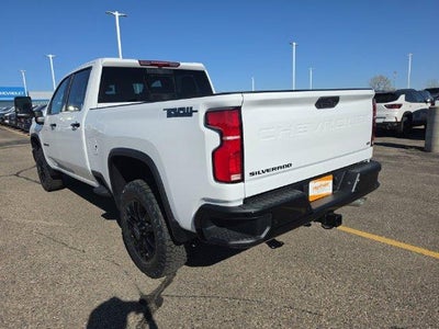 2026 Chevrolet Silverado 3500 HD Crew Cab Standard Box 4-Wheel Drive LT