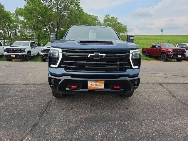 2026 Chevrolet Silverado 3500 HD Crew Cab Standard Box 4-Wheel Drive LT
